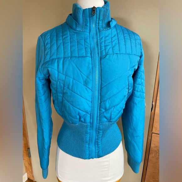 Jackets & Blazers - Cropped Puffer Jacket